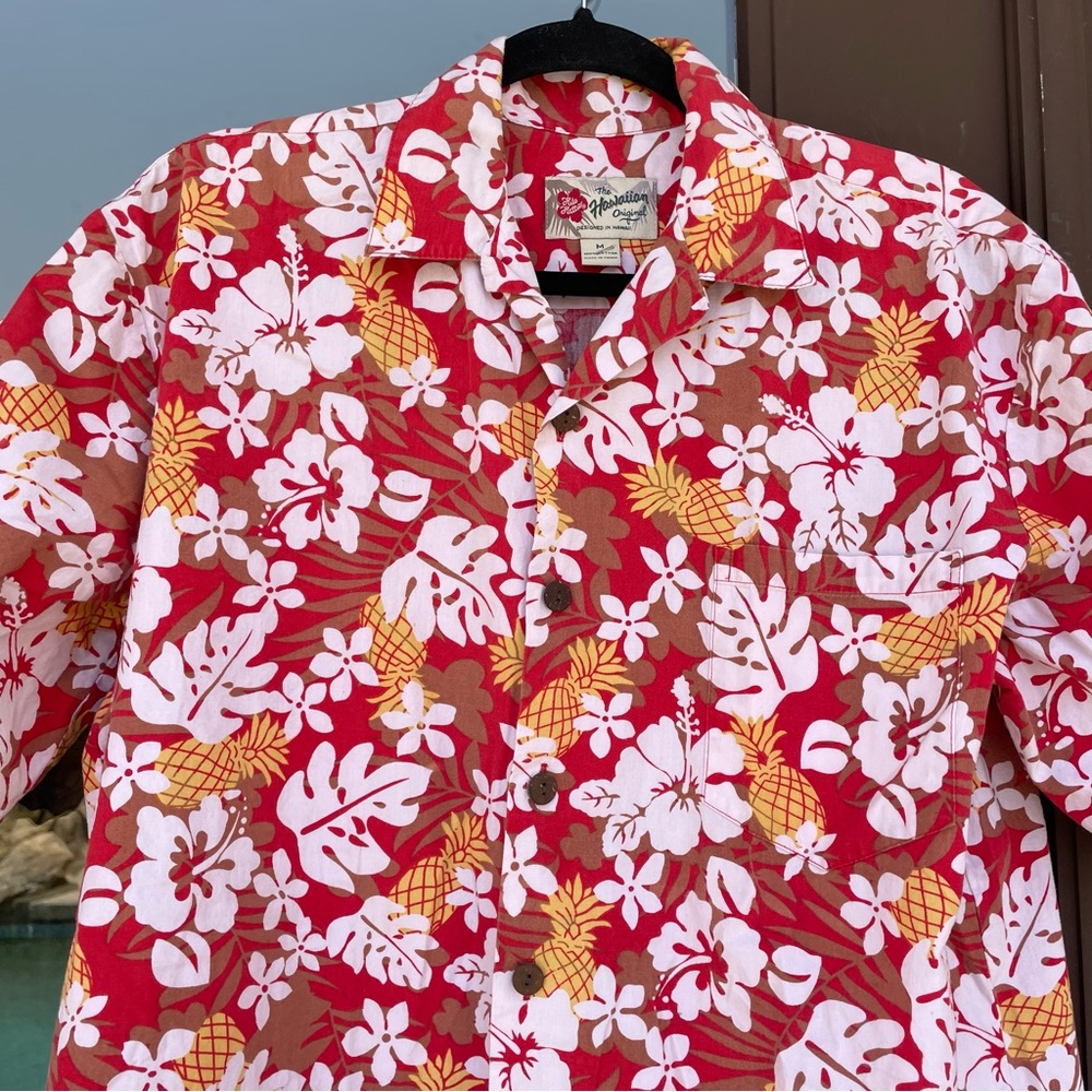 Hilo Hattie Red Floral Pineapple Hawaiian Camp Shirt M